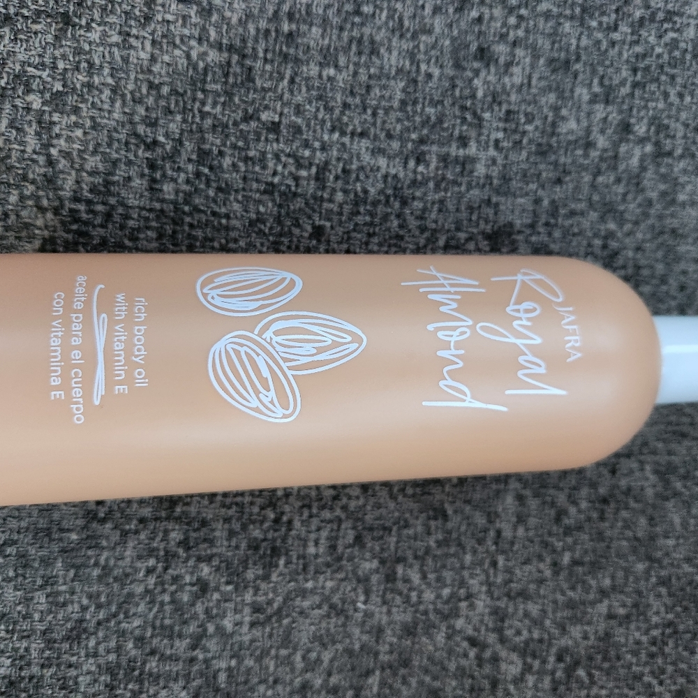 Jafra Almond Royal Body Oil